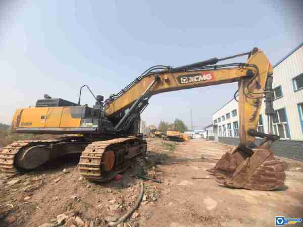 徐工XE490DK履带式挖掘机
