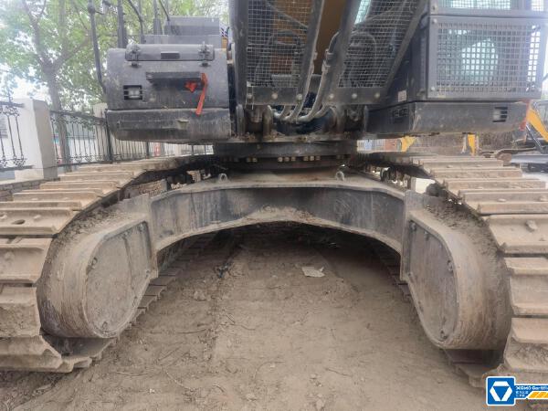 徐工XE650GK履带式挖掘机