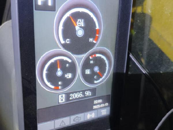 徐工XE380DK履帶式挖掘機