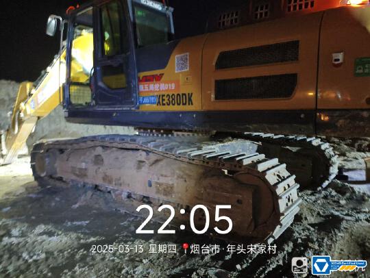 徐工XE380DK履帶式挖掘機