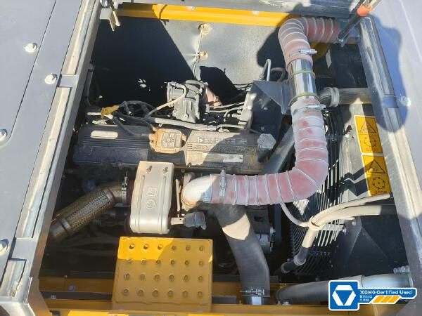 徐工XE380GK履帶式挖掘機