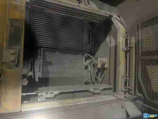 徐工XE270DK履帶式挖掘機(jī)