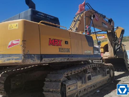 徐工XE550DK履帶式挖掘機(jī)
