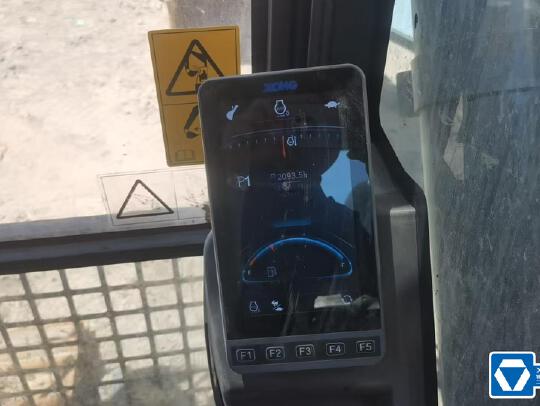 徐工XE550DK履帶式挖掘機(jī)