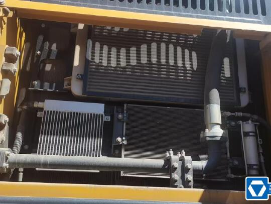 徐工XE550DK履帶式挖掘機