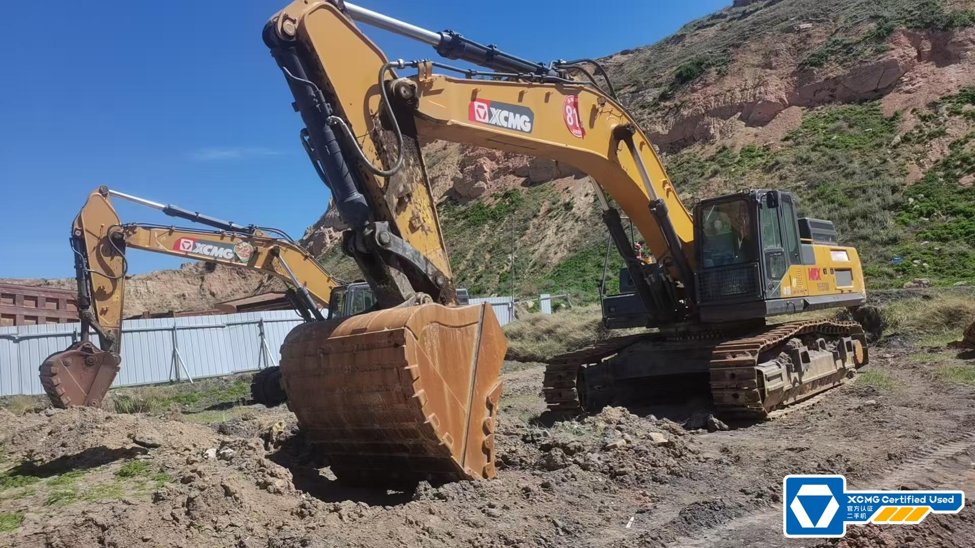 徐工XE550DK履帶式挖掘機(jī)