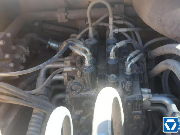 徐工XE550DK履帶式挖掘機