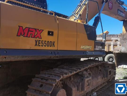 徐工XE550DK履帶式挖掘機