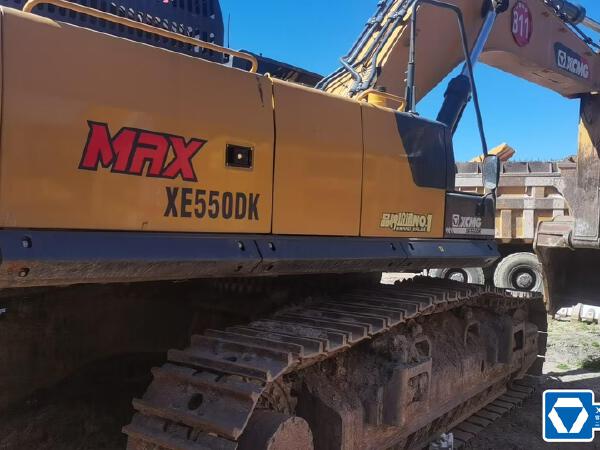 徐工XE550DK履帶式挖掘機