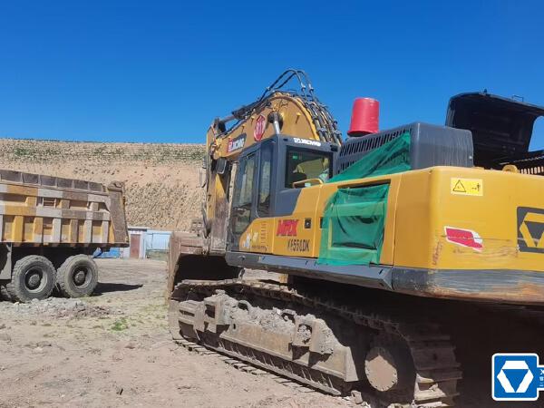 徐工XE550DK履帶式挖掘機