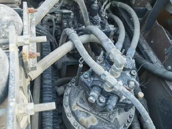 徐工XE600DK履带式挖掘机