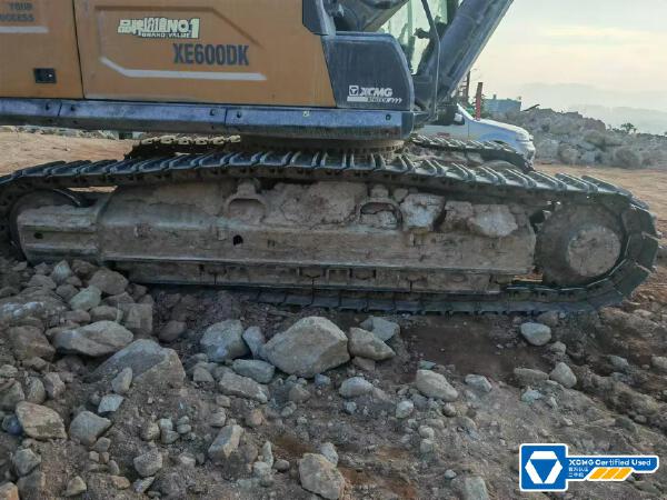 徐工XE600DK履带式挖掘机