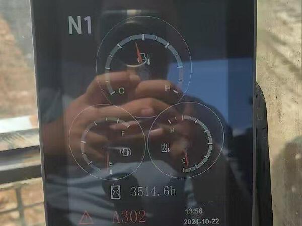 徐工XE310DA履帶式挖掘機