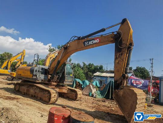 徐工XE310DA履帶式挖掘機