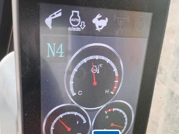 徐工XE270DK履帶式挖掘機(jī)