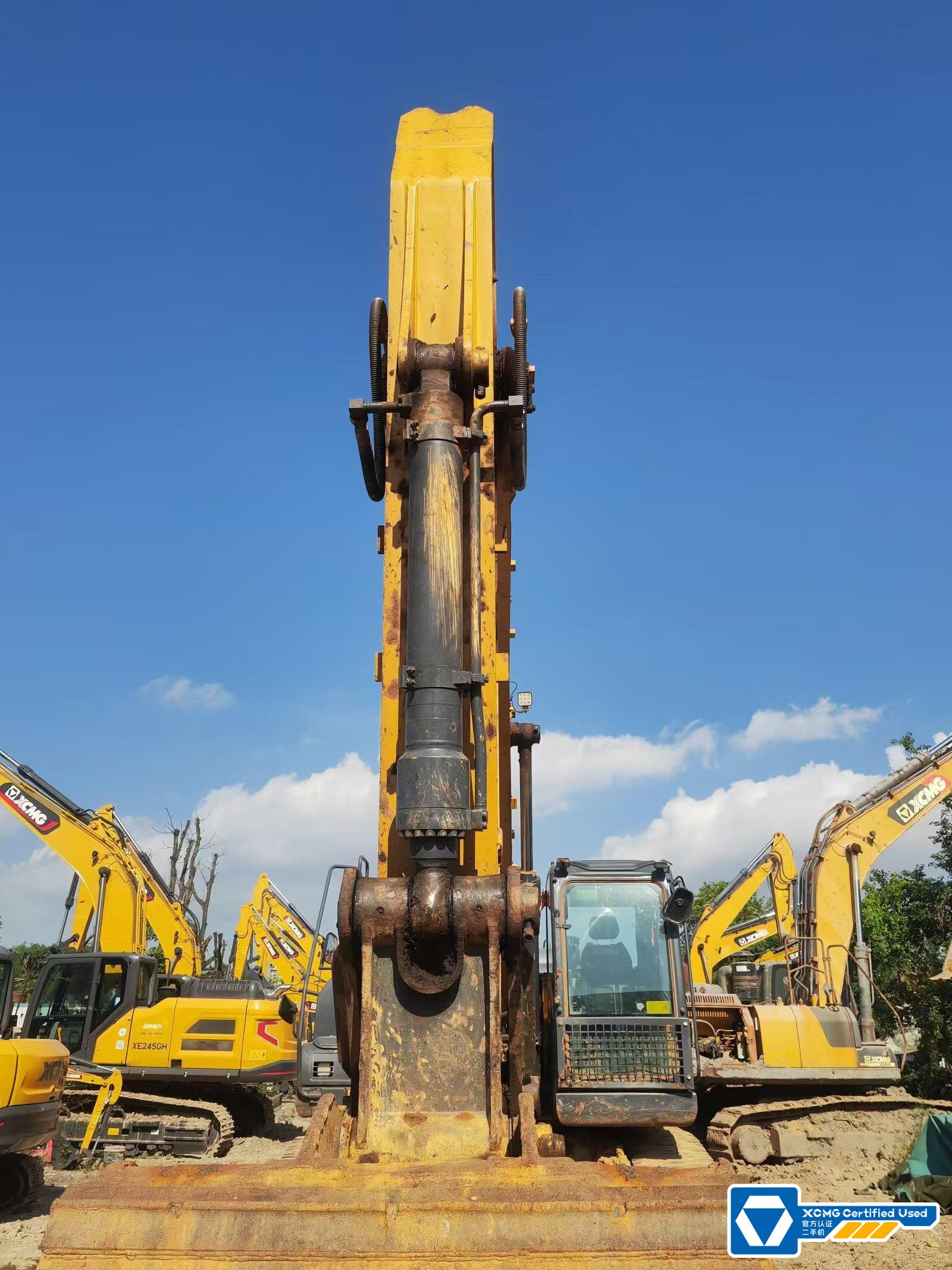 徐工XE310DA履帶式挖掘機