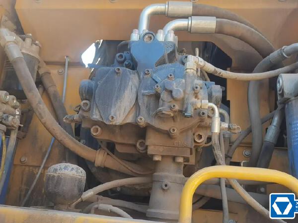 徐工XE550DK履帶式挖掘機