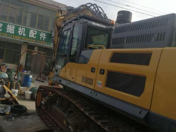 徐工XE490DK履帶式挖掘機(jī)