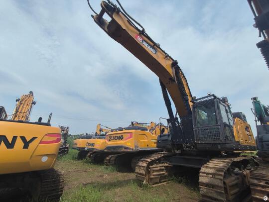 徐工XE690DK履带式挖掘机