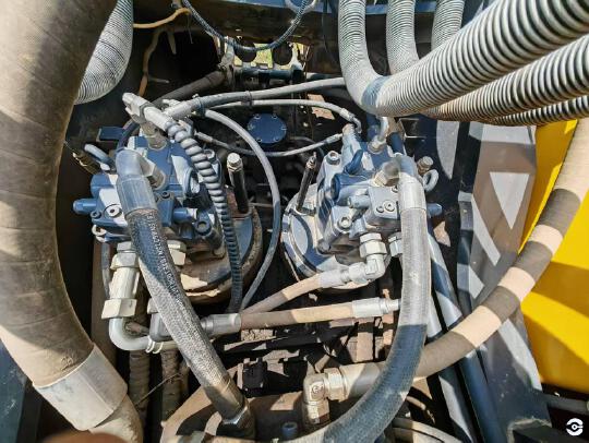 徐工XE690DK履带式挖掘机