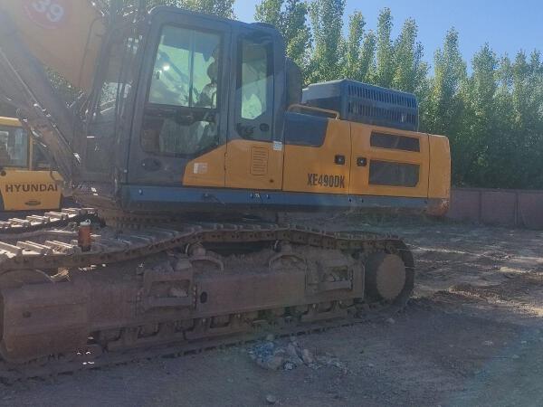 徐工XE490DK履帶式挖掘機