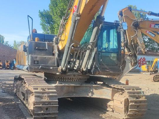 徐工XE490DK履帶式挖掘機