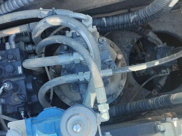 徐工XE490DK履帶式挖掘機