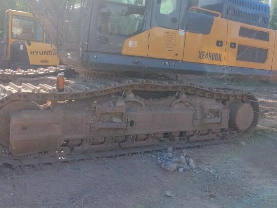 徐工XE490DK履帶式挖掘機