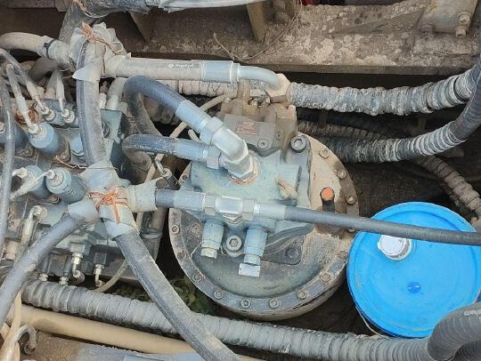 徐工XE490DK履帶式挖掘機