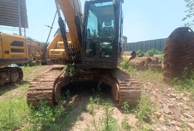 徐工XE135G履帶式挖掘機