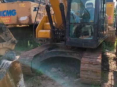 徐工XE135G履带式挖掘机