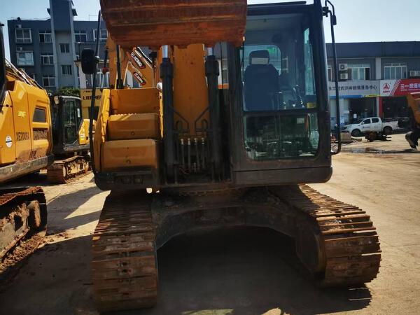 徐工XE135G履带式挖掘机