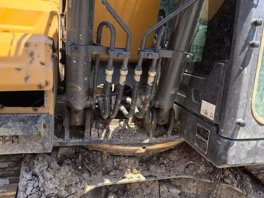 徐工XE135G履帶式挖掘機