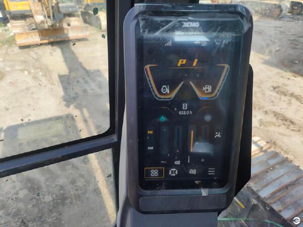 徐工XE135G履帶式挖掘機