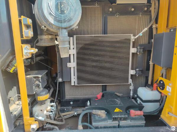 徐工XE135G履帶式挖掘機