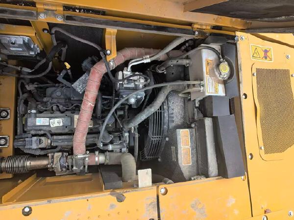 徐工XE135G履帶式挖掘機