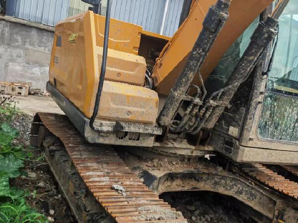 徐工XE135G履帶式挖掘機