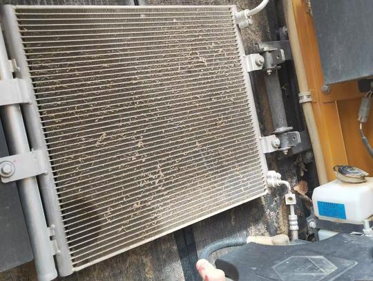 徐工XE135G履帶式挖掘機