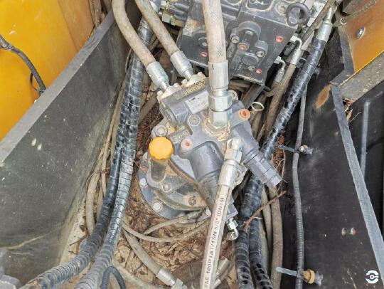 徐工XE135G履帶式挖掘機