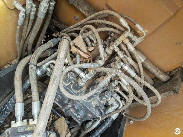 徐工XE135G履帶式挖掘機