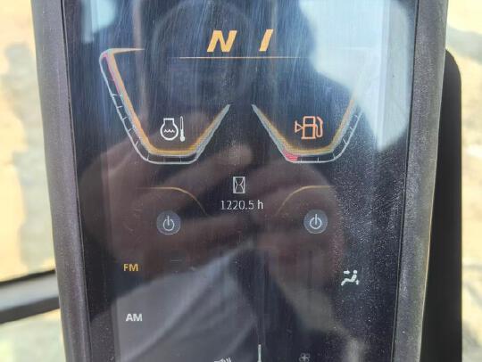 徐工XE135G履帶式挖掘機(jī)