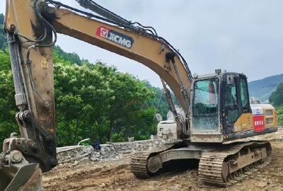 徐工XE205DA履帶式挖掘機