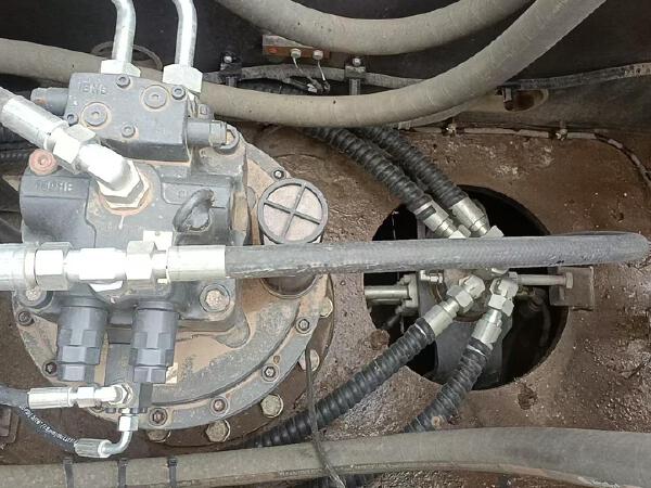 徐工XE380GK履带式挖掘机