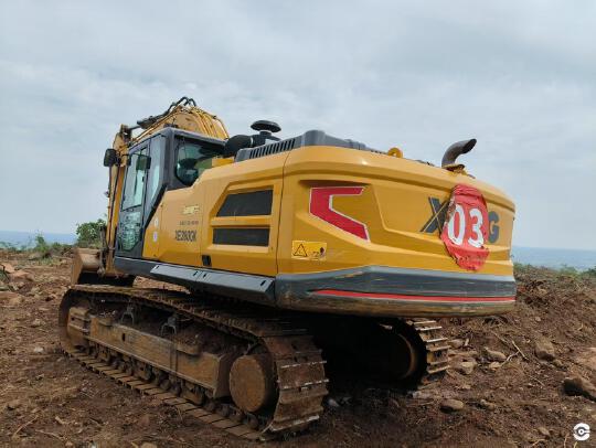 徐工XE380GK履帶式挖掘機