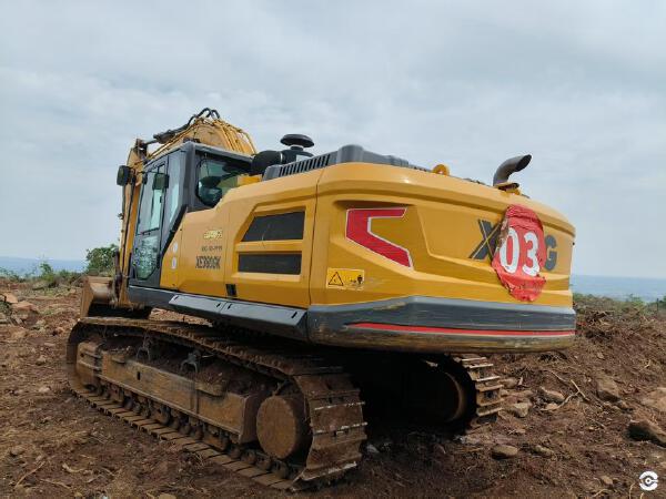 徐工XE380GK履帶式挖掘機