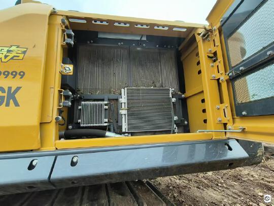 徐工XE380GK履帶式挖掘機