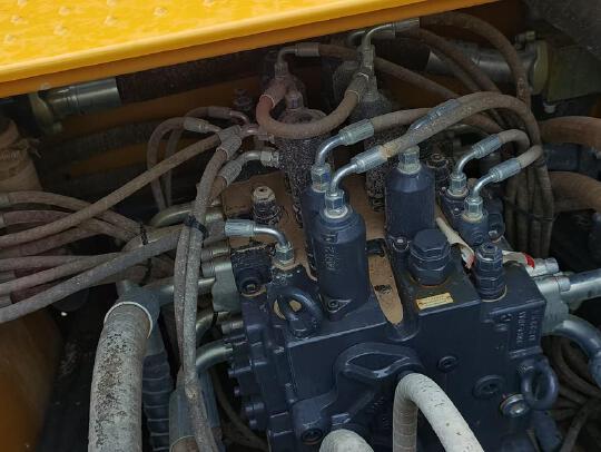 徐工XE380GK履带式挖掘机