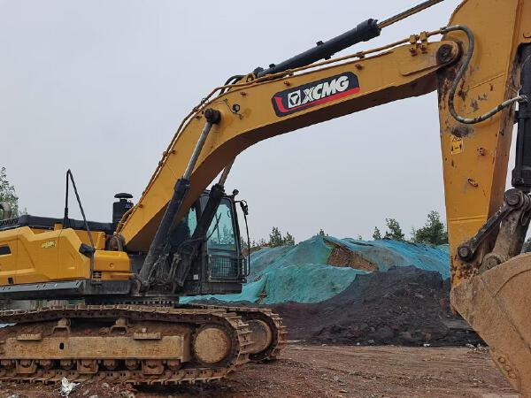 徐工XE380GK履带式挖掘机