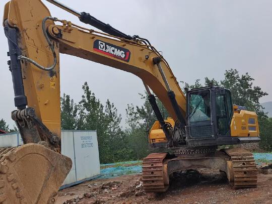 徐工XE380GK履带式挖掘机