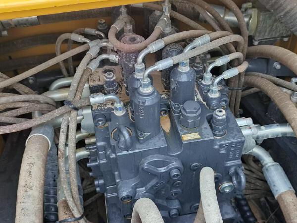 徐工XE380GK履带式挖掘机